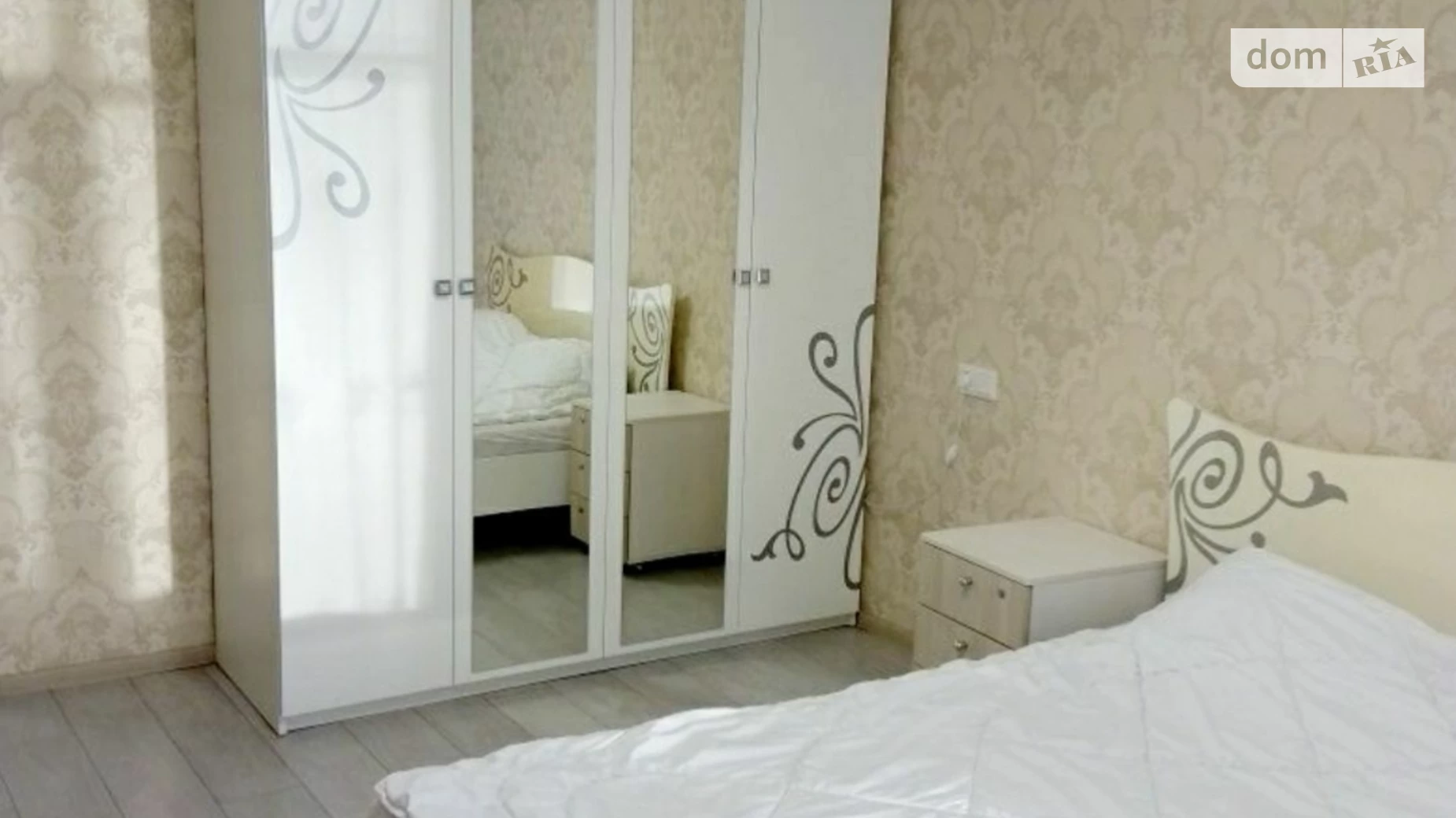 Продается 1-комнатная квартира 40 кв. м в Одессе, пер. Курортный, 1Б - фото 3