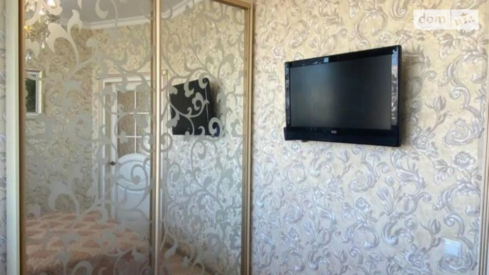 Продается 1-комнатная квартира 36 кв. м в Одессе, ул. Каманина, 16А/3 - фото 2