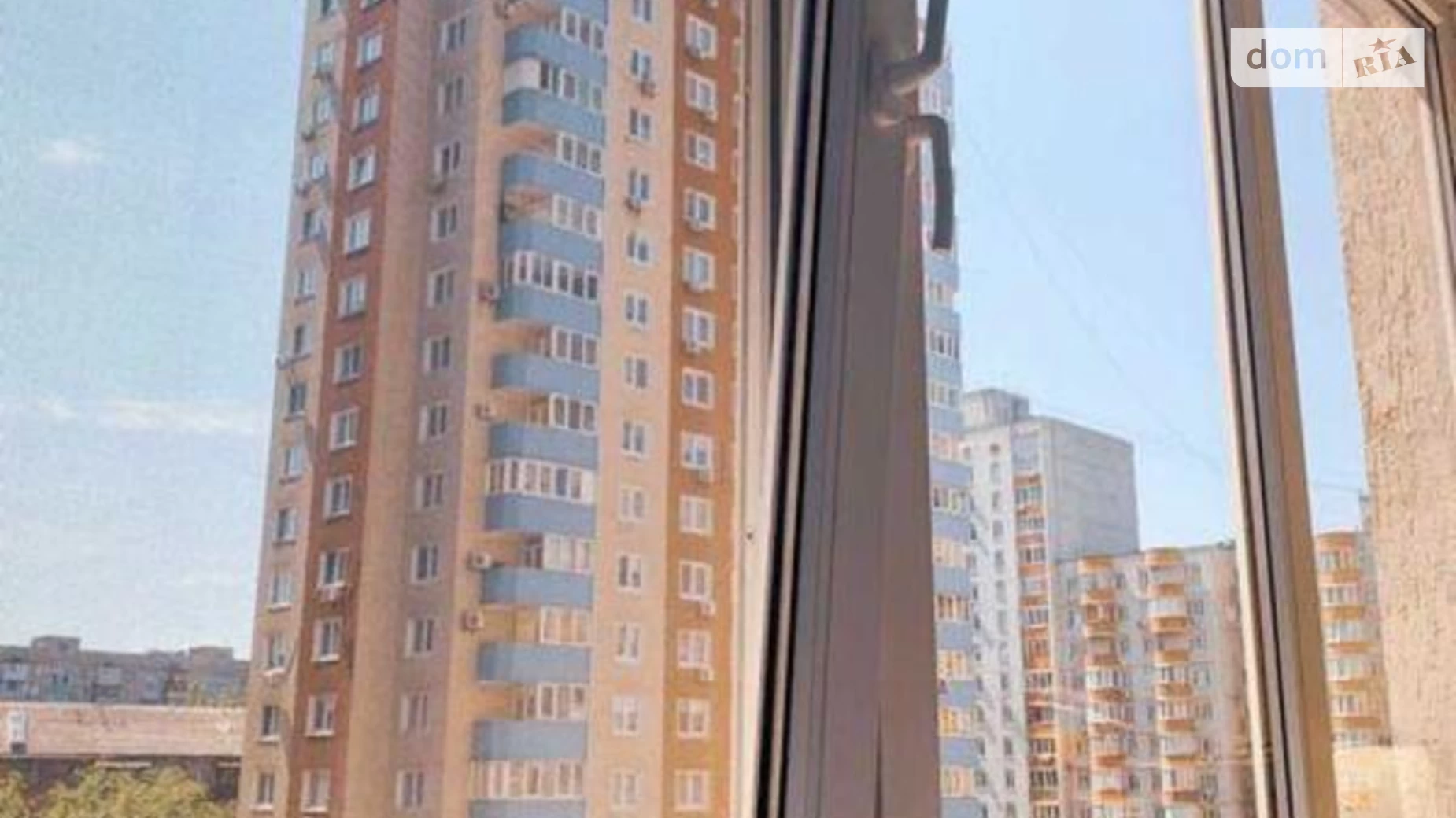 Продается 1-комнатная квартира 49 кв. м в Киеве, ул. Саперно-Слободская, 10 - фото 2