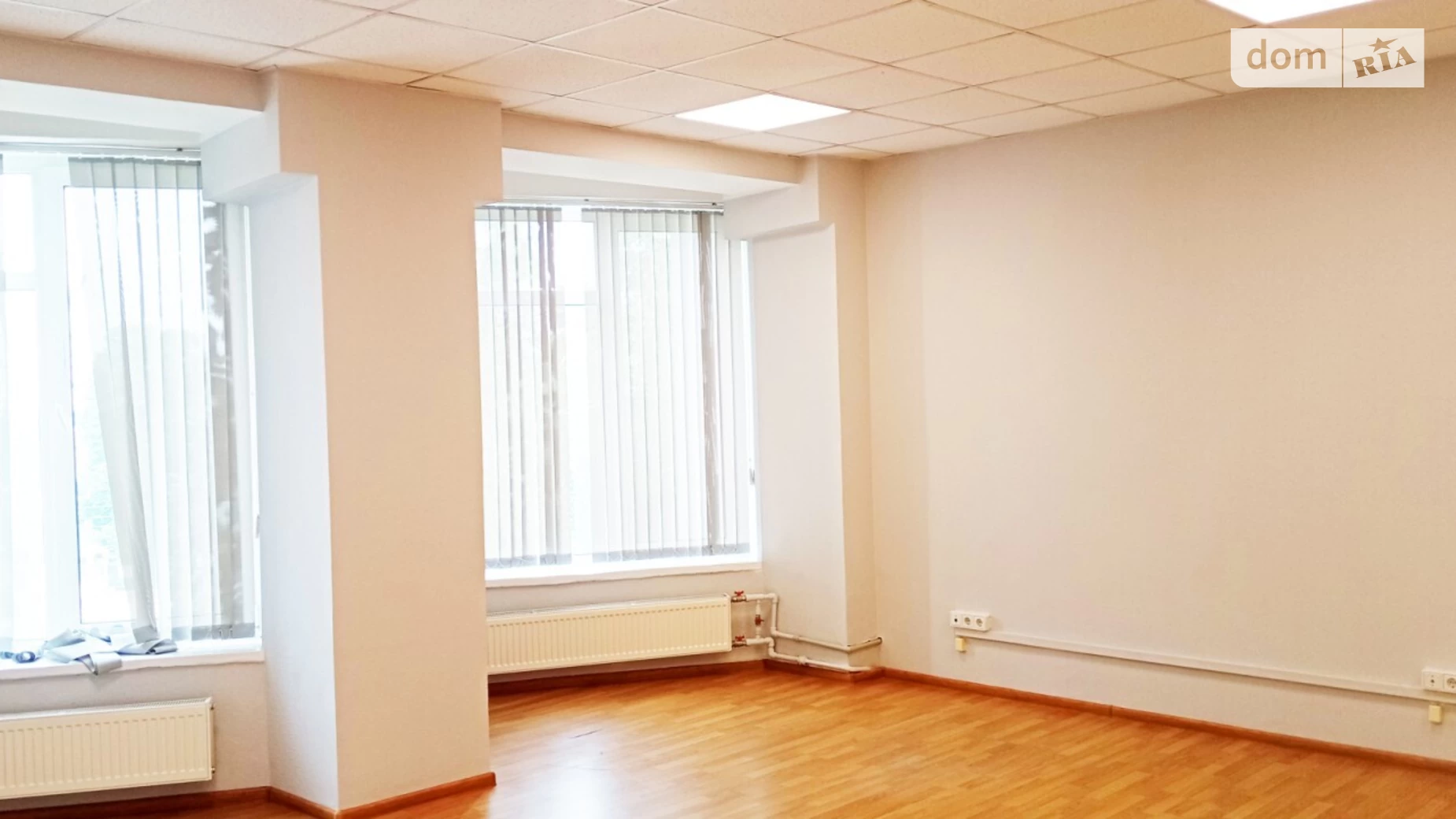 Сдается в аренду офис 80 кв. м в бизнес-центре, цена: 960 $ - фото 2
