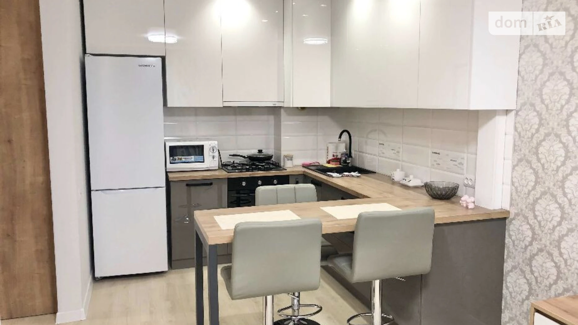 Сдается в аренду 2-комнатная квартира 50 кв. м в Львове, ул. Линкольна Авраама, 6А - фото 2