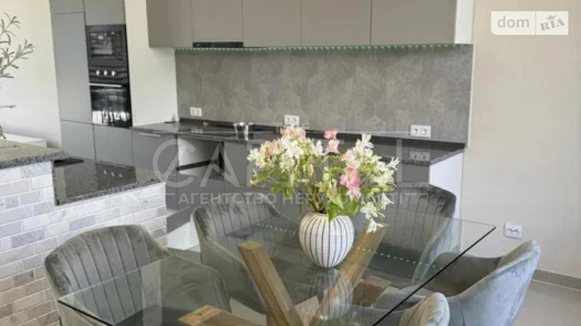 Сдается в аренду дом на 2 этажа 200 кв. м с садом, цена: 2200 $ - фото 2