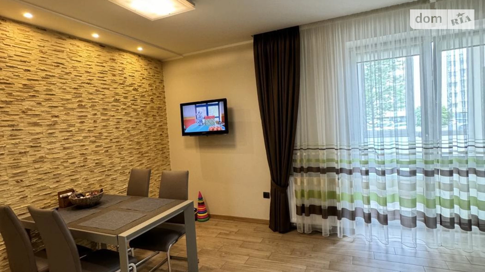 Продается 2-комнатная квартира 75.7 кв. м в Львове, ул. Миклеша Карла - фото 5