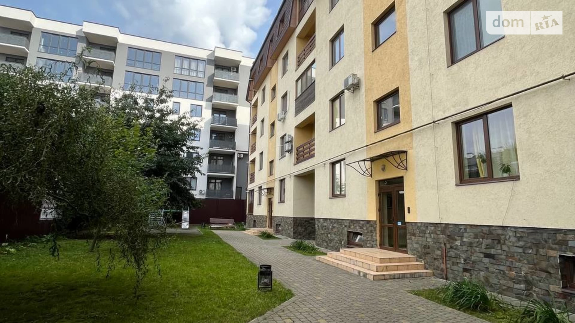 Продается 2-комнатная квартира 60 кв. м в Ужгороде, ул. Собранецкая, 146Б - фото 2