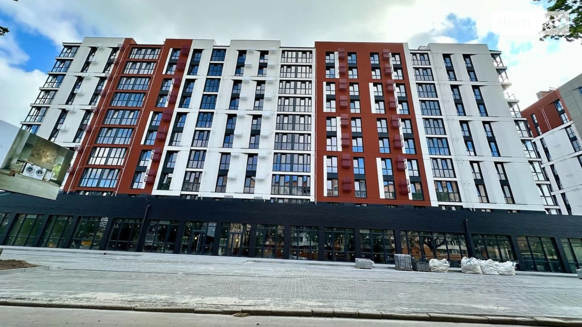 Продается 1-комнатная квартира 39 кв. м в Ровно, ул. Елены Телиги - фото 2
