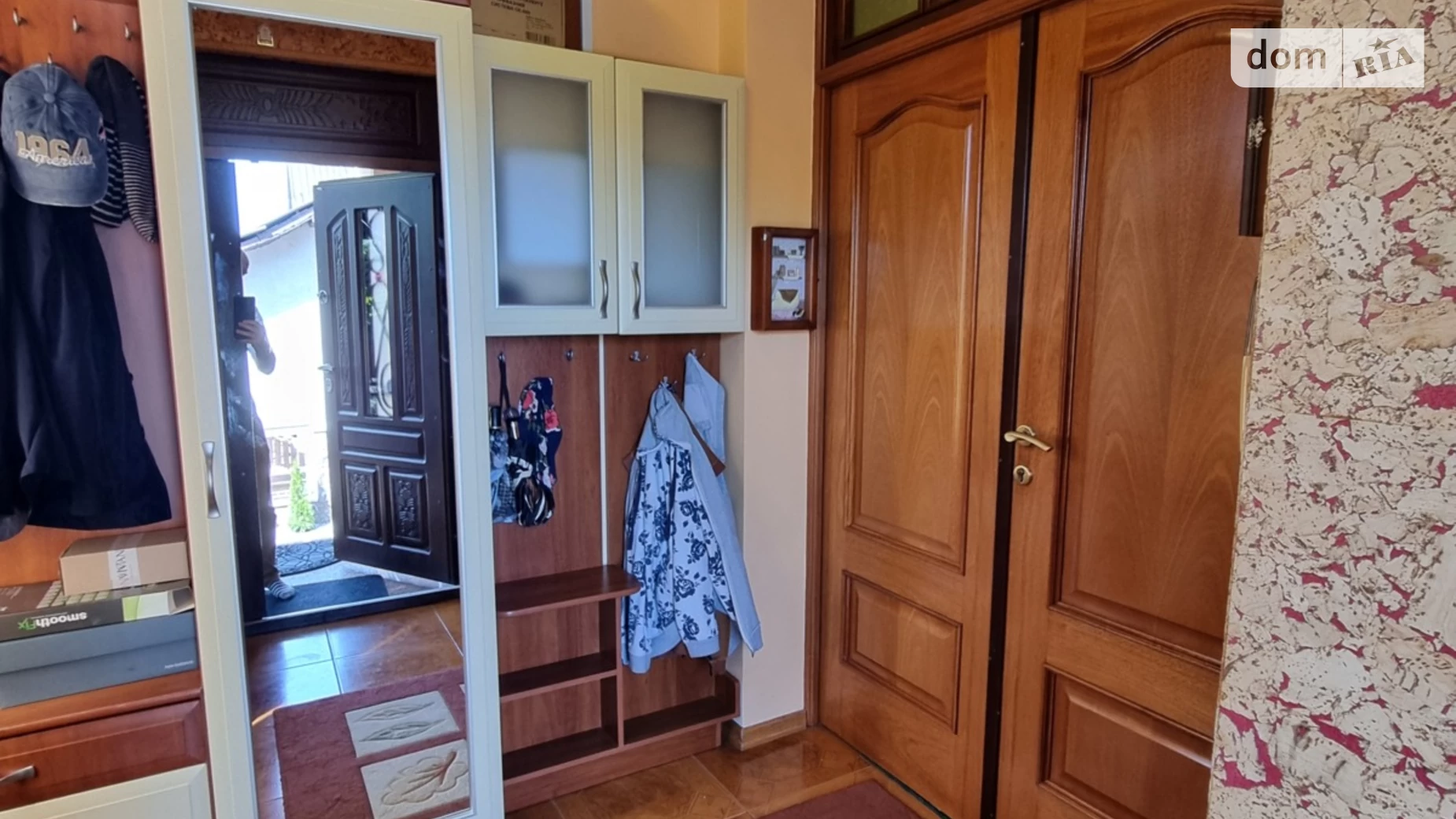 Продается дом на 2 этажа 297 кв. м с гаражом, цена: 319000 $ - фото 4