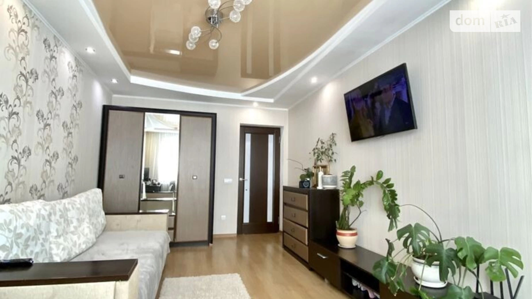 Продается 2-комнатная квартира 49 кв. м в Ровно, ул. Степана Бандеры, 60 - фото 4