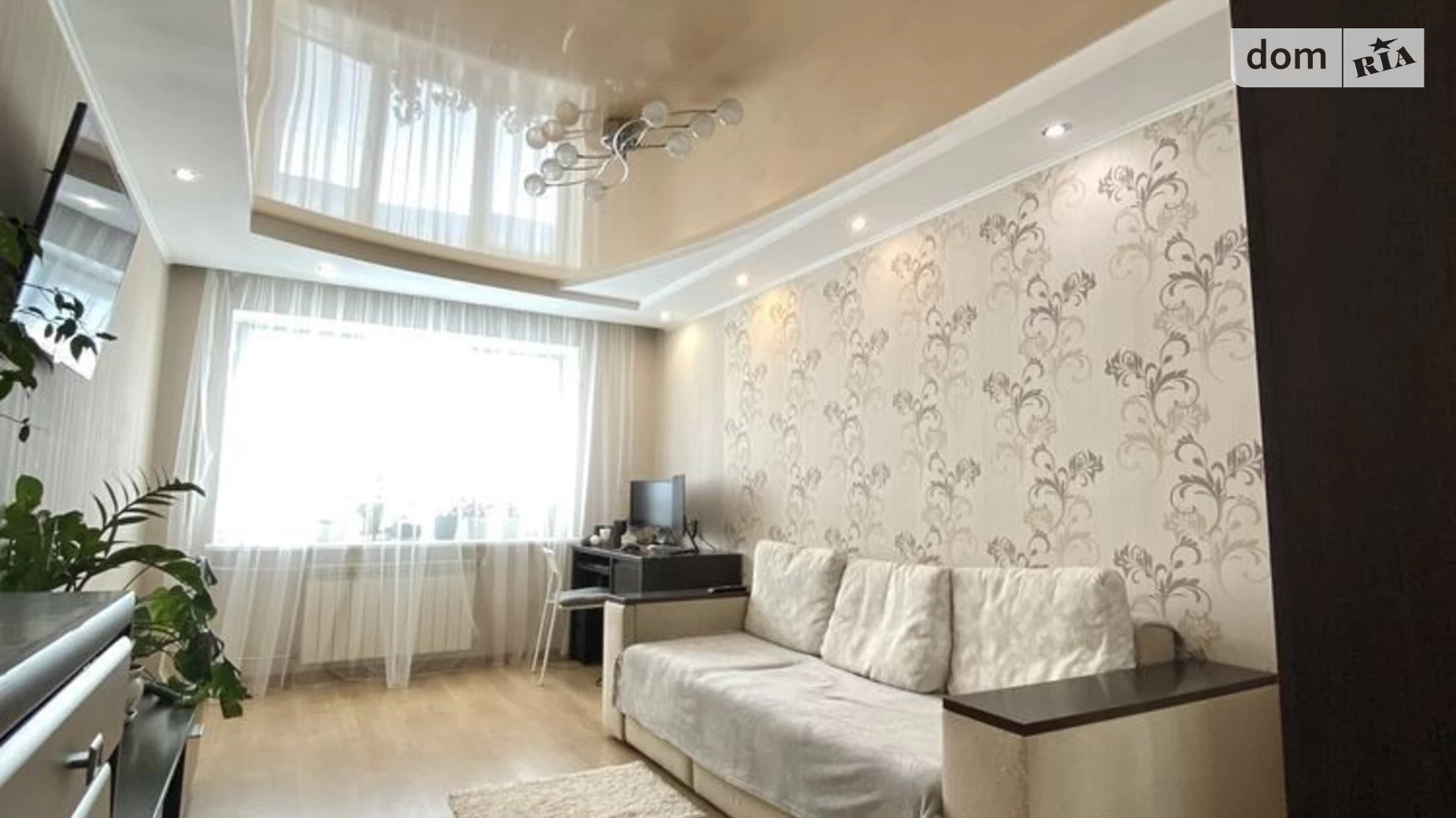 Продается 2-комнатная квартира 49 кв. м в Ровно, ул. Степана Бандеры, 60 - фото 3