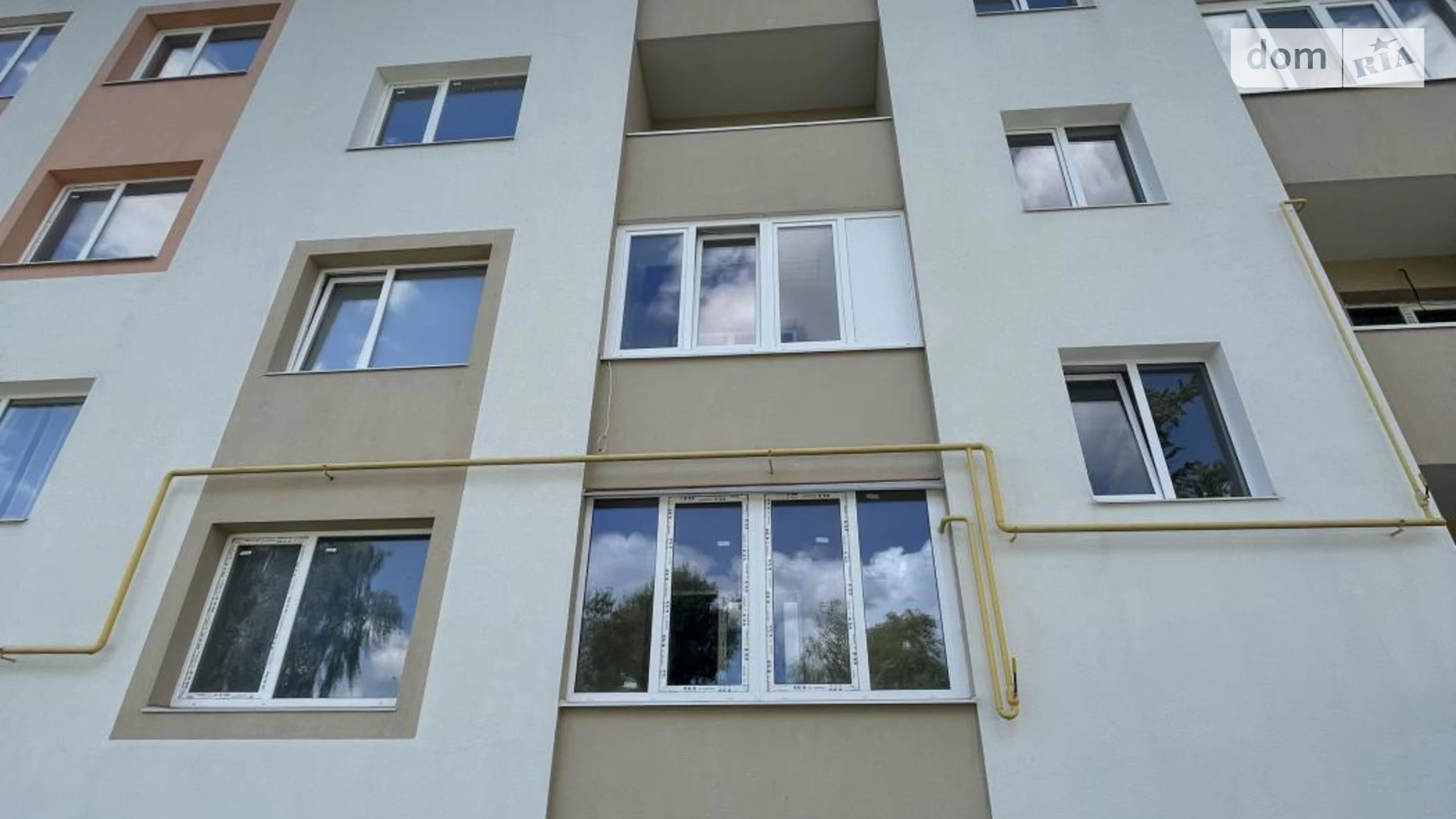 Продается 1-комнатная квартира 40 кв. м в Львове, ул. Расточье - фото 2