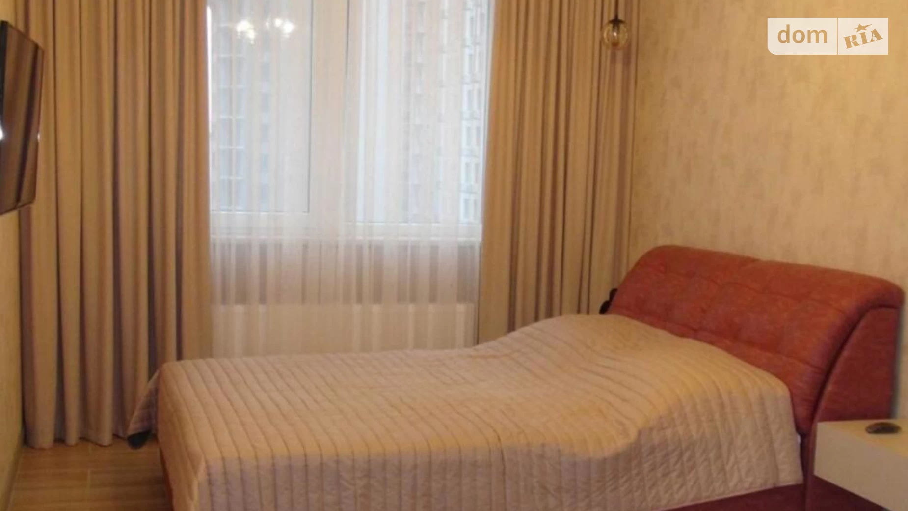 Продается 1-комнатная квартира 40 кв. м в Одессе, пер. Курортный, 1Б - фото 2