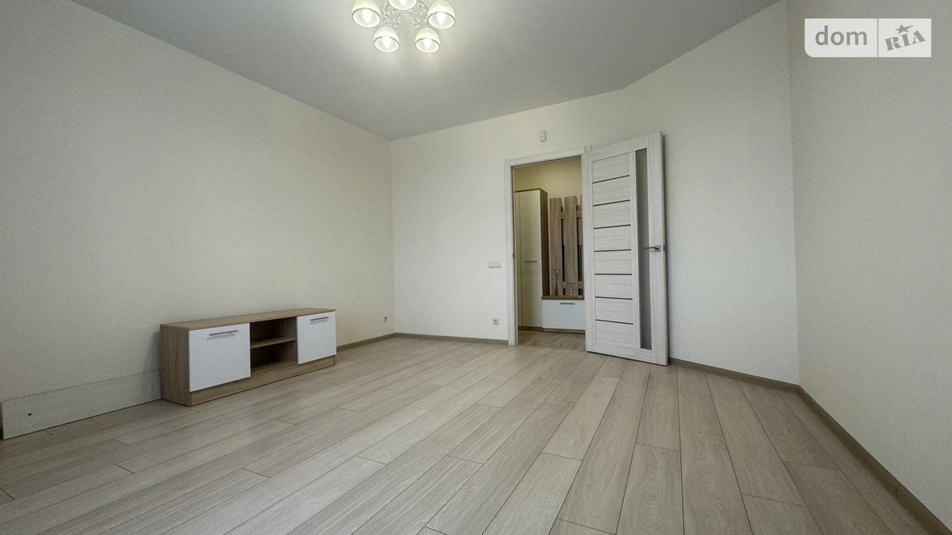 Продается 2-комнатная квартира 69 кв. м в Виннице, ул. Антонова Олега, 13В - фото 4