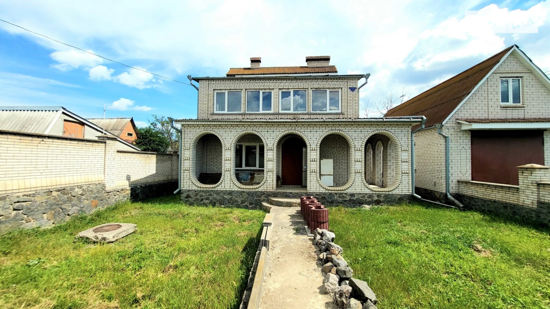 Продается дом на 2 этажа 190 кв. м с камином, цена: 87000 $ - фото 3