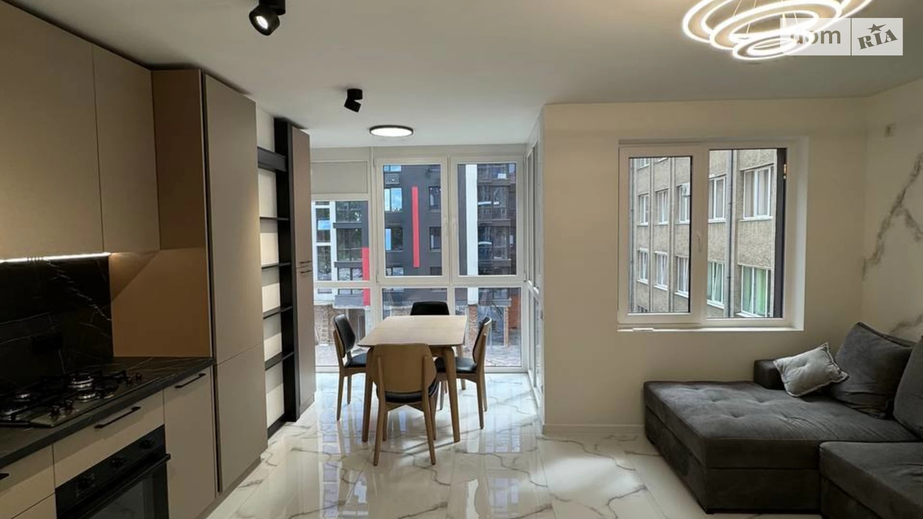 Продается 2-комнатная квартира 54 кв. м в Ивано-Франковске, цена: 74900 $ - фото 2