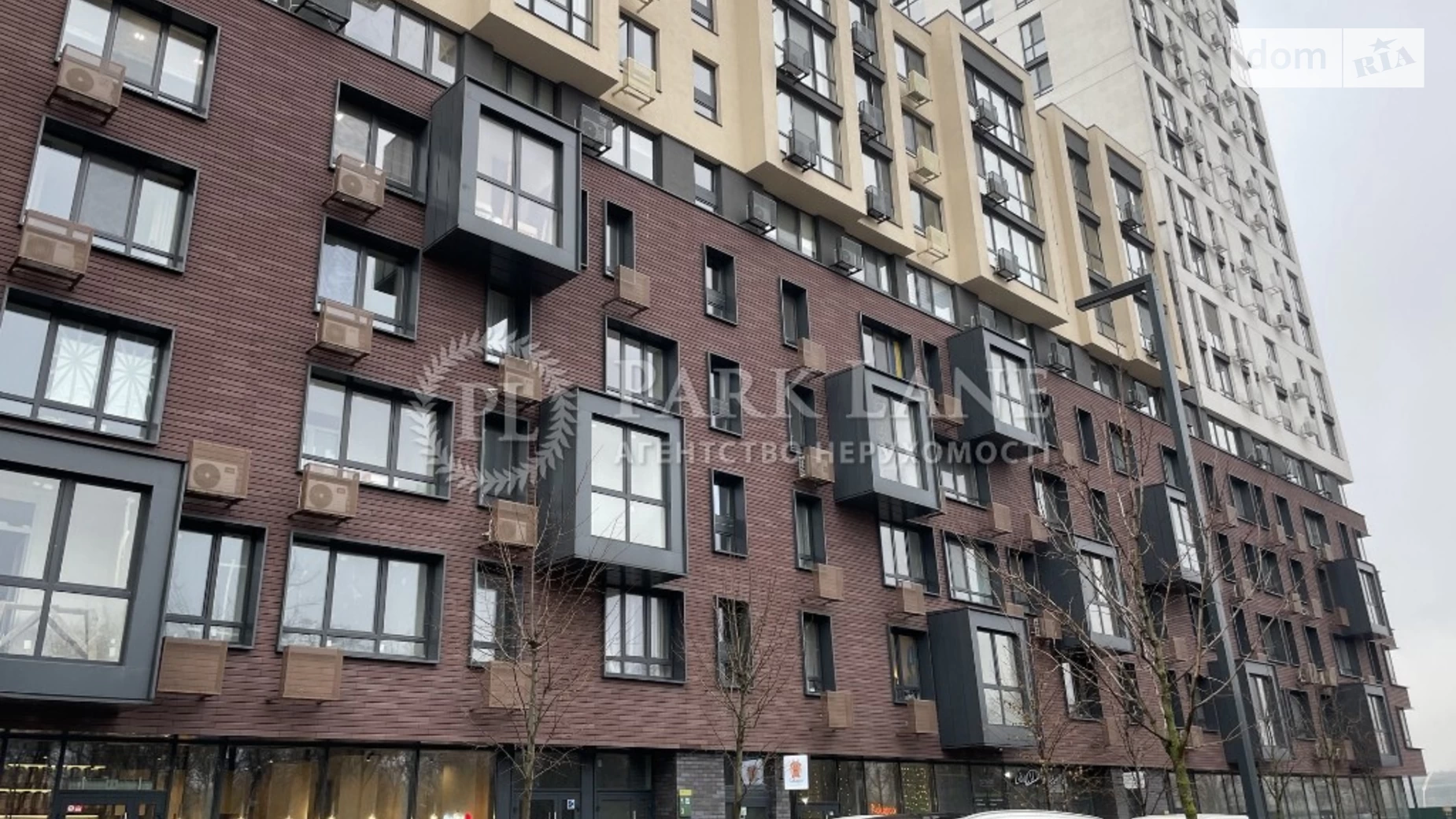 Продается 1-комнатная квартира 42 кв. м в Киеве, ул. Салютная, 2Б - фото 2