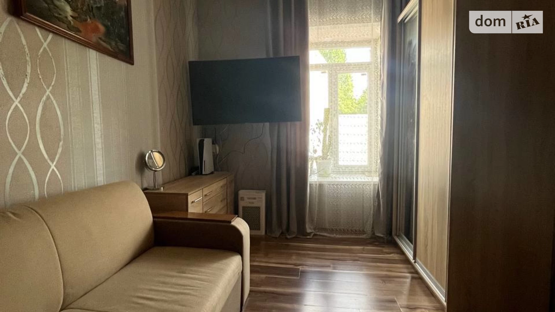 Продается 1-комнатная квартира 24 кв. м в Львове, ул. Хмельницкого Богдана - фото 2