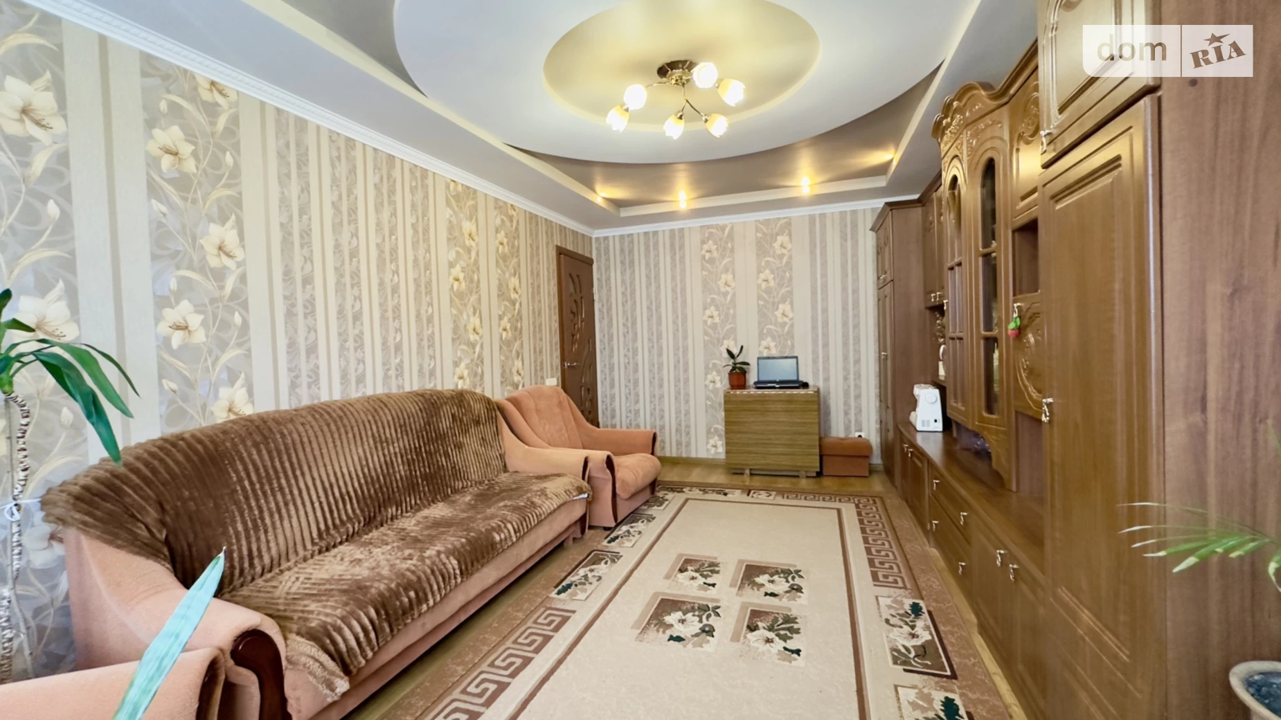 Продается 3-комнатная квартира 68 кв. м в Ровно - фото 3