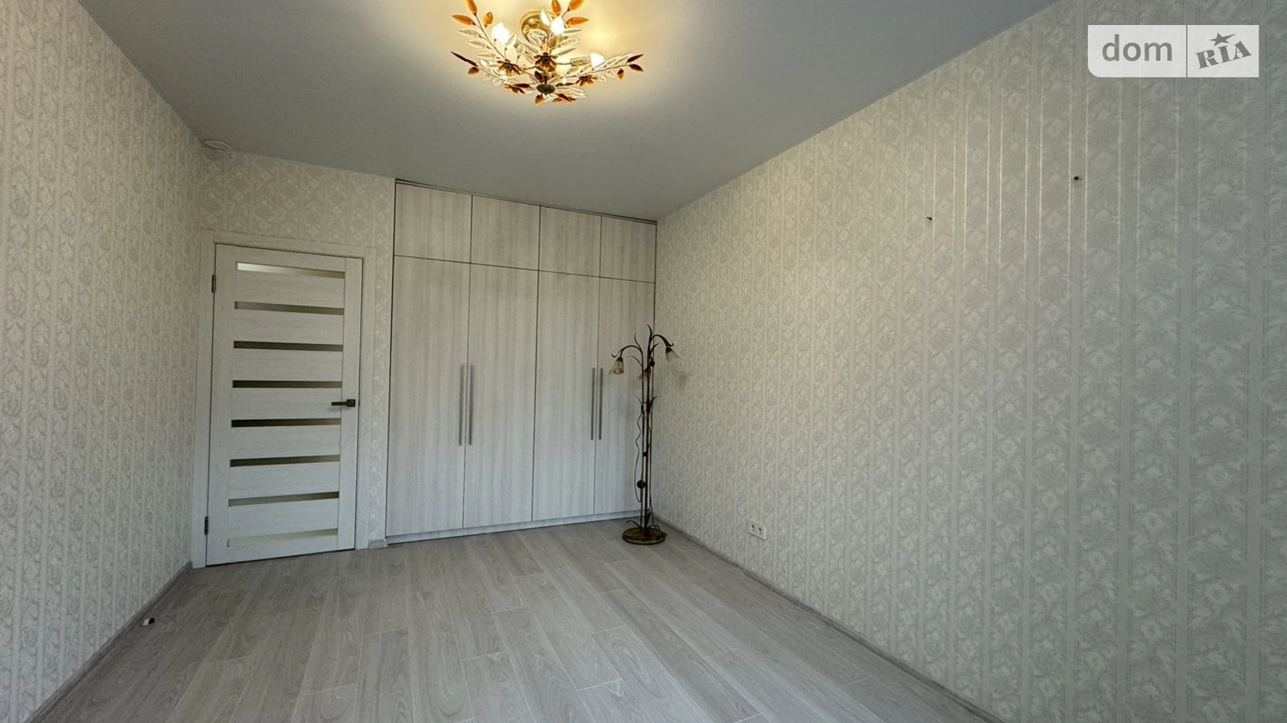 Продается 1-комнатная квартира 38 кв. м в Ирпене, ул. Выговского(Суворова), 2Д/4 - фото 2