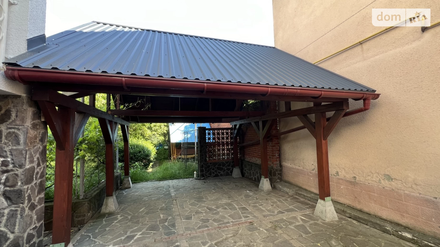 Продается дом на 3 этажа 260 кв. м с подвалом, цена: 155000 $ - фото 2