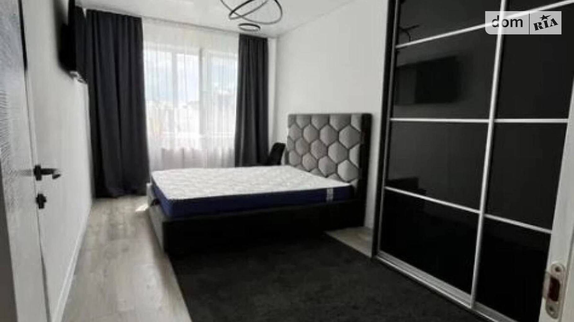 Продается 2-комнатная квартира 65.1 кв. м в Ивано-Франковске - фото 2