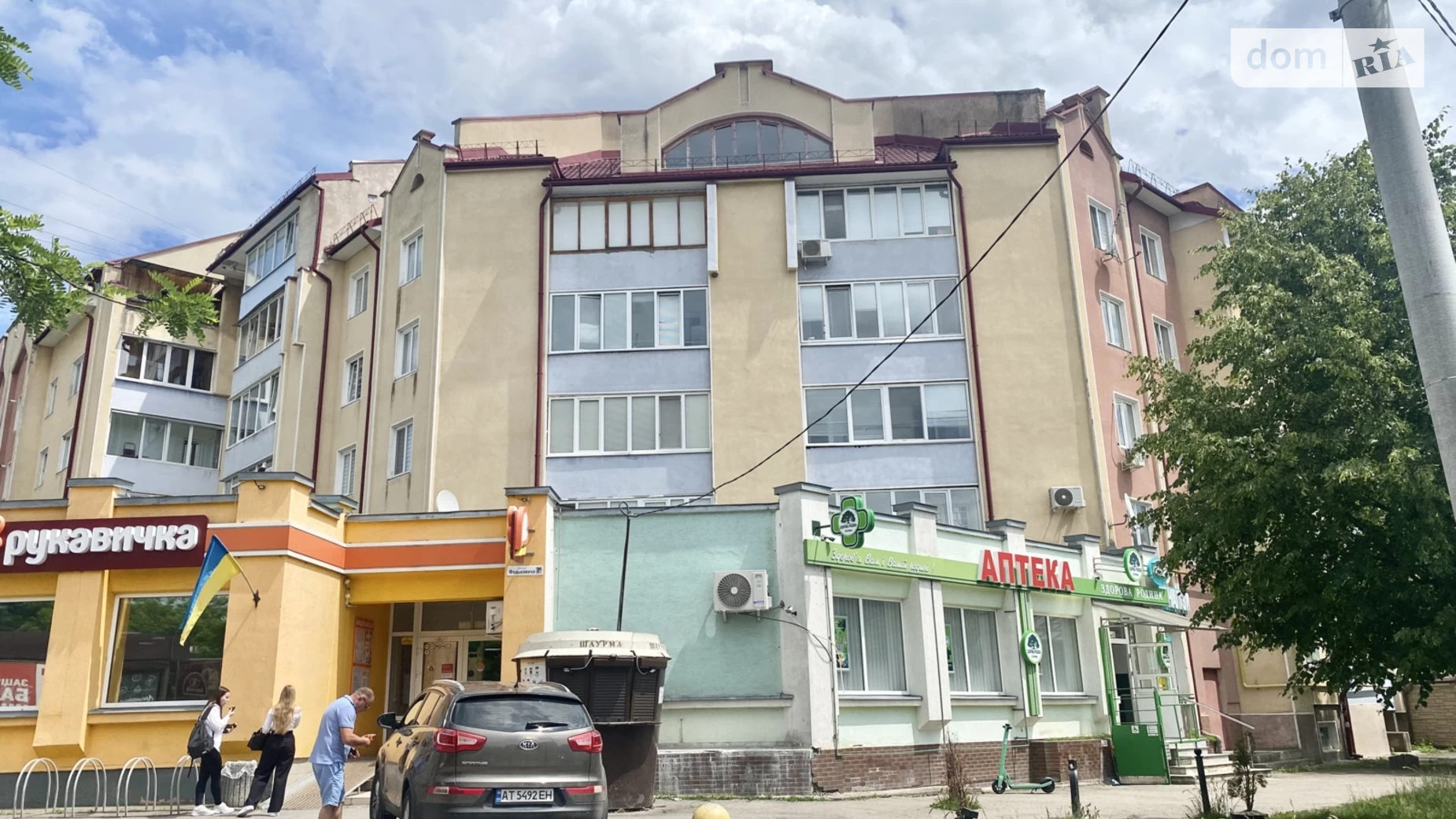 Продается 3-комнатная квартира 174 кв. м в Ивано-Франковске, ул. Федьковича, 7А - фото 2