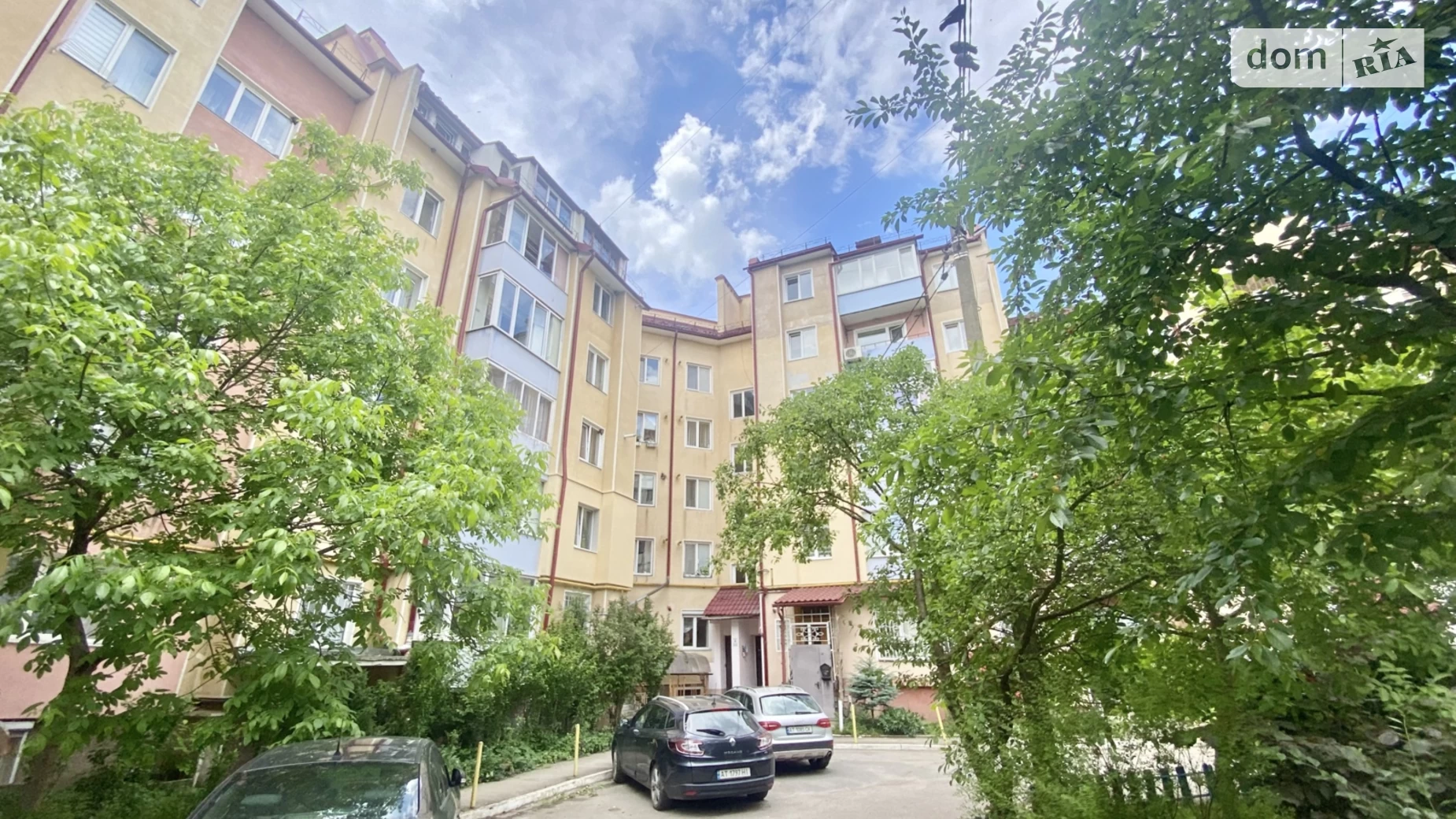 Продается 3-комнатная квартира 174 кв. м в Ивано-Франковске, ул. Федьковича, 7А - фото 3