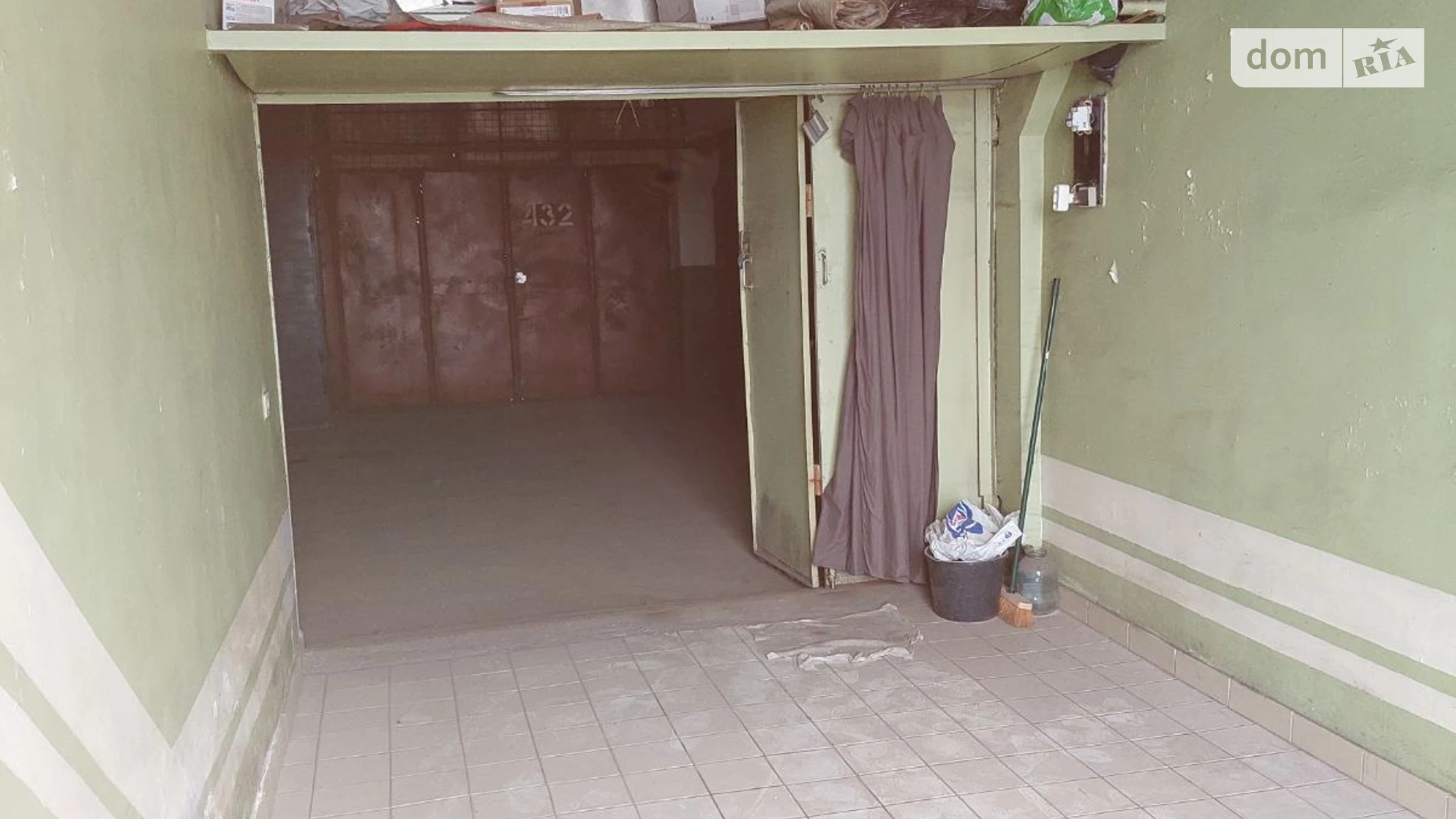 Продается место в гаражном кооперативе под легковое авто на 18 кв. м, цена: 11000 € - фото 2