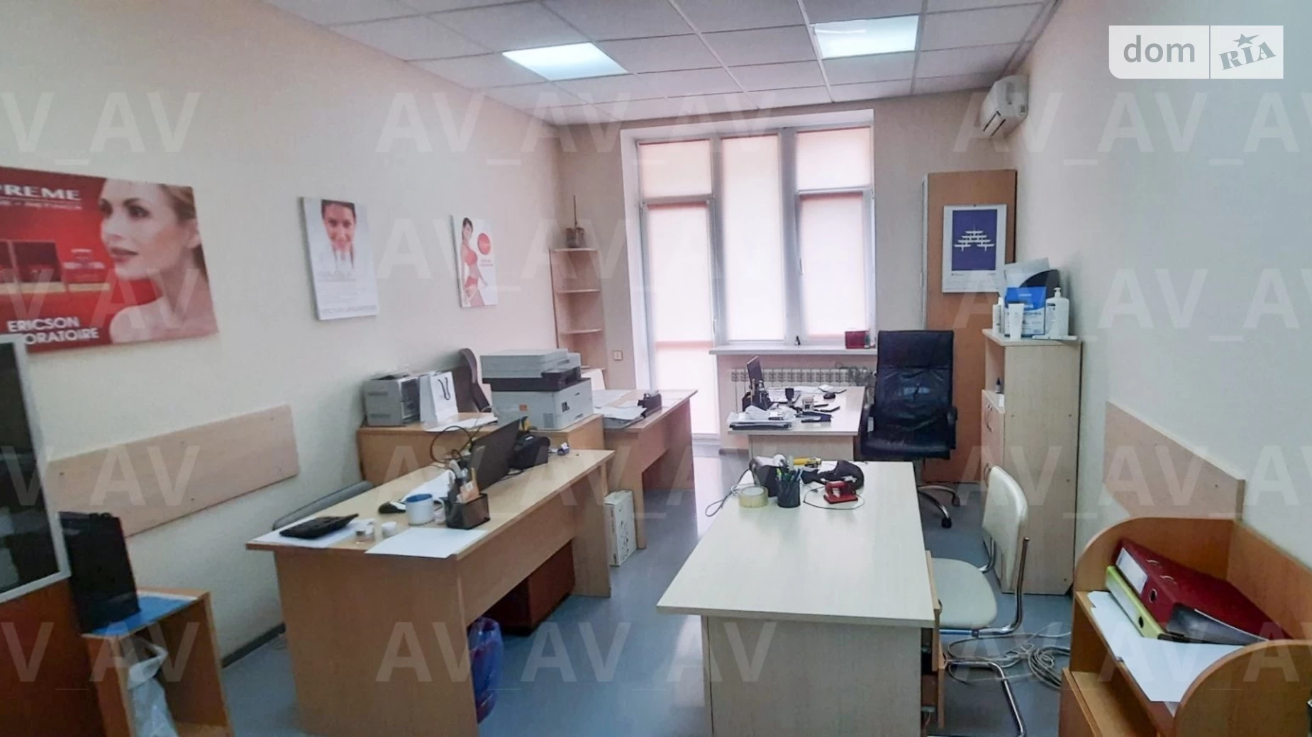 Продається офіс 136.8 кв. м в бізнес-центрі, цена: 350000 $ - фото 5