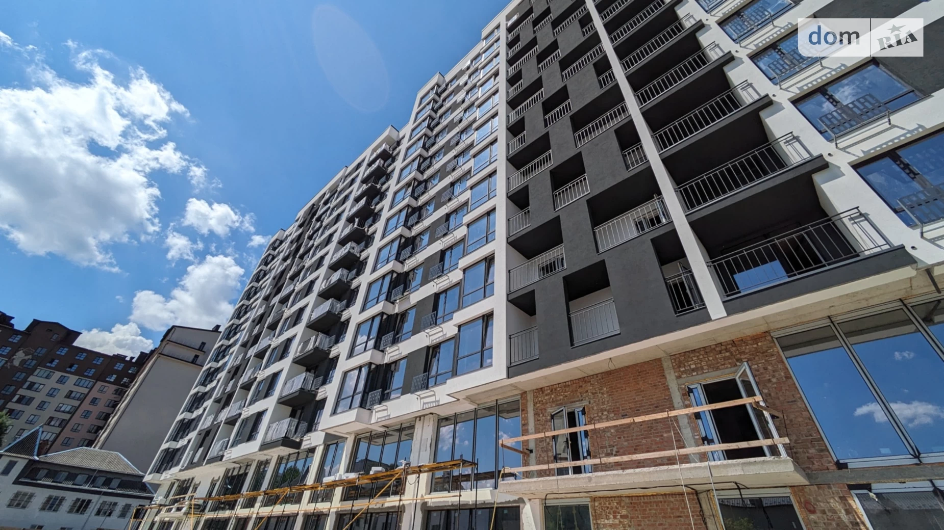 Продается 1-комнатная квартира 38 кв. м в Ивано-Франковске, цена: 40600 $ - фото 3