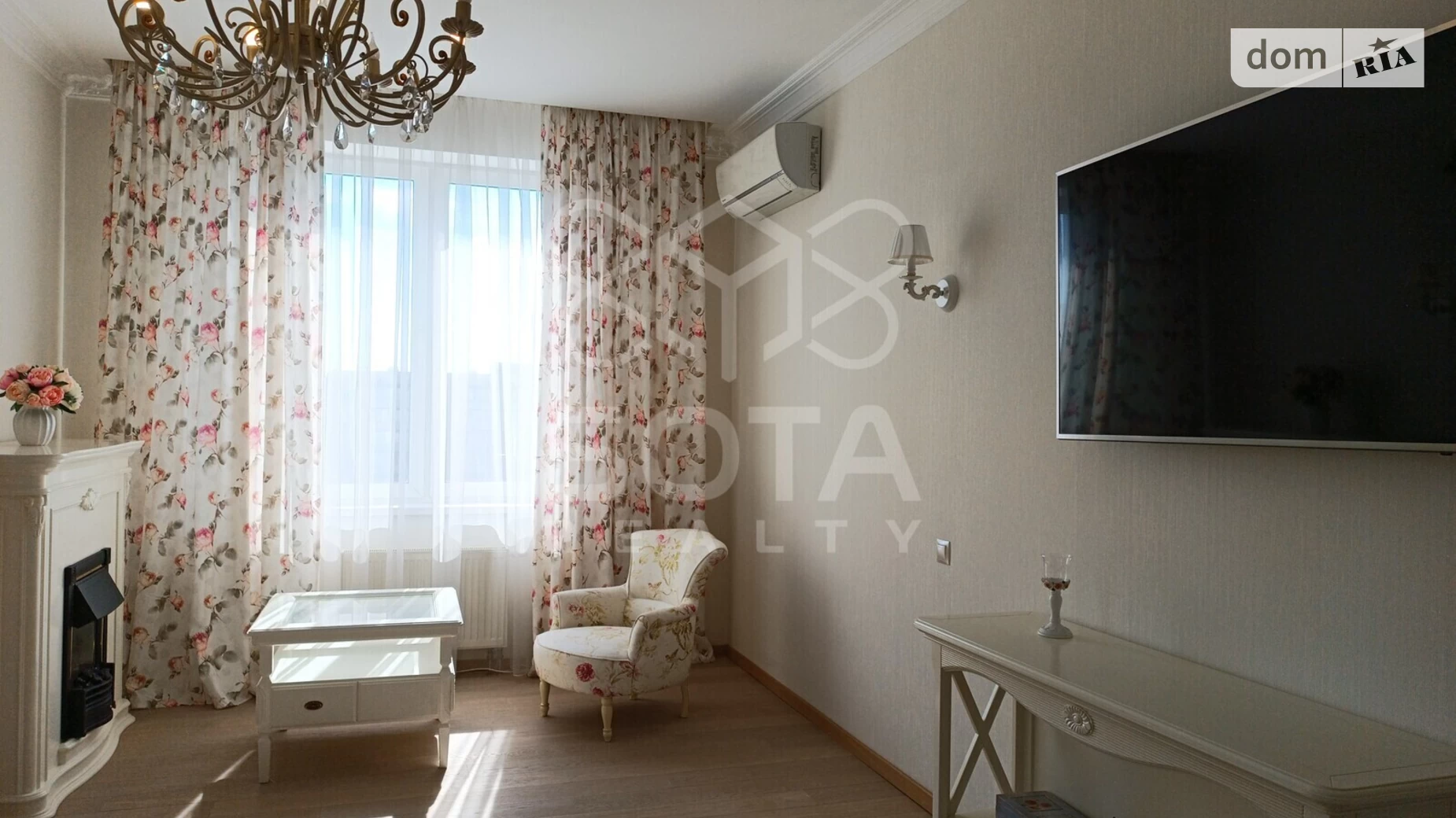 Продается 2-комнатная квартира 77 кв. м в Киеве, просп. Оболонский, 54 - фото 2