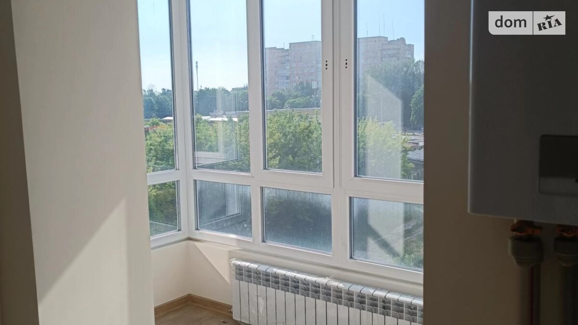 Продается 2-комнатная квартира 65 кв. м в Ровно, ул. Гайдамацкая - фото 2