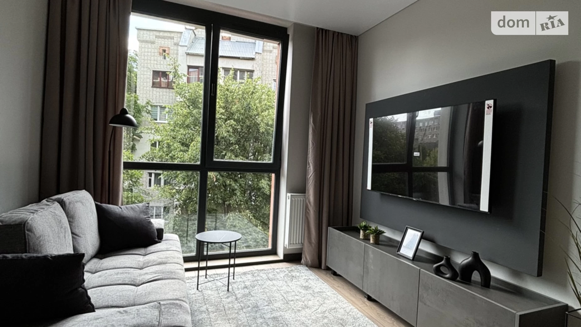 Продается 1-комнатная квартира 46 кв. м в Львове, ул. Леонида Перфецкого, 1 - фото 3