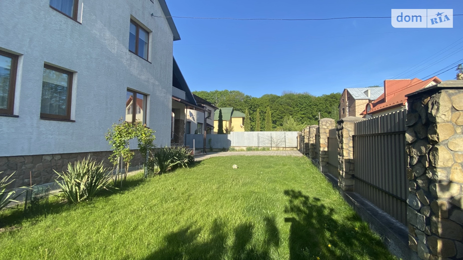 Продается дом на 2 этажа 296.5 кв. м с камином, цена: 150000 $ - фото 2
