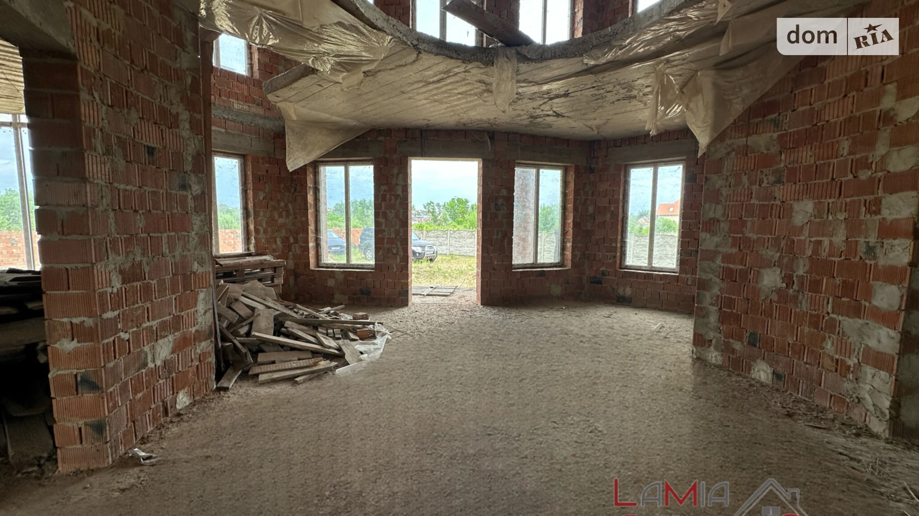 Продается дом на 2 этажа 290 кв. м с камином, цена: 65000 $ - фото 5
