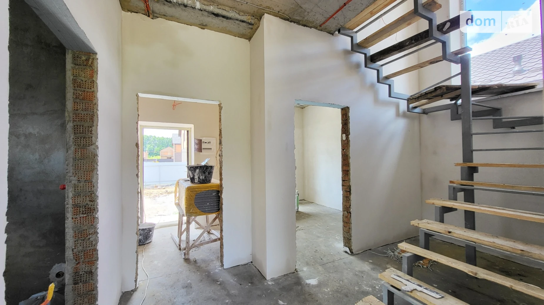 Продается дом на 2 этажа 120 кв. м с гаражом, цена: 85000 $ - фото 5