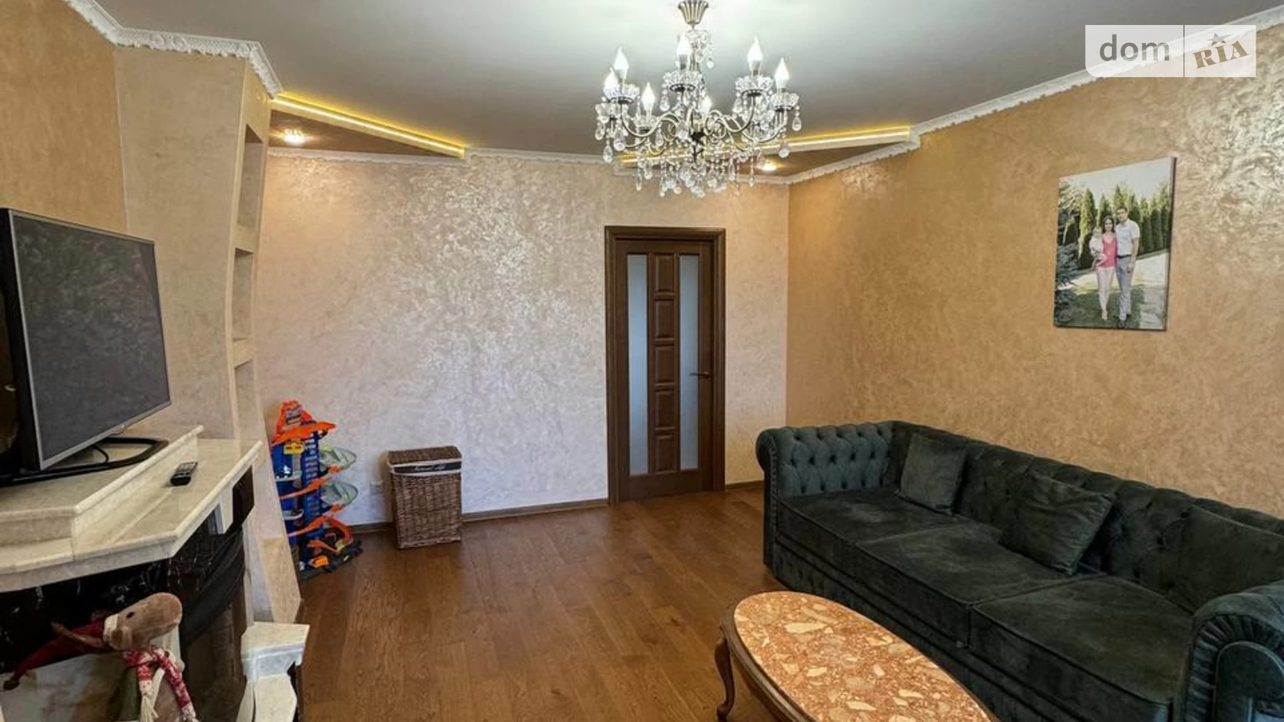 Продается 2-комнатная квартира 69.3 кв. м в Ивано-Франковске, ул. Бытовая - фото 3