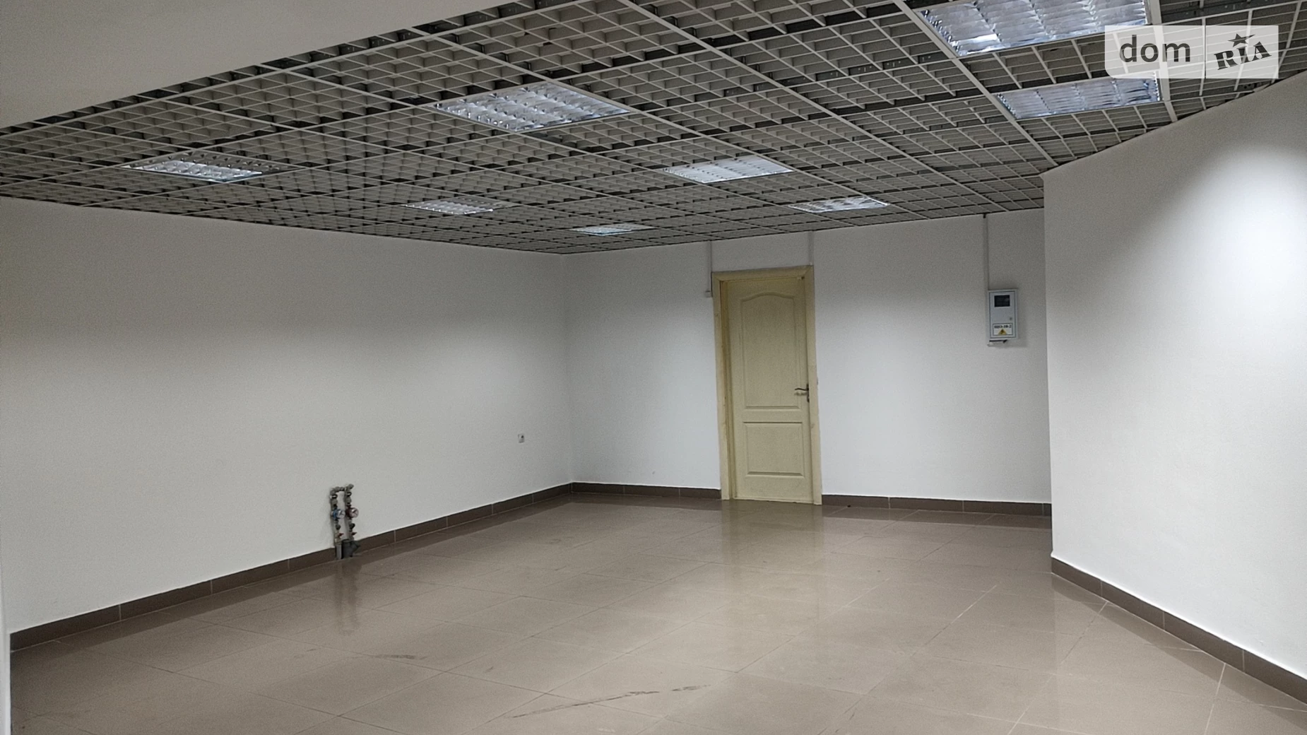 Здається в оренду офіс 40 кв. м в бізнес-центрі, цена: 7200 грн - фото 3