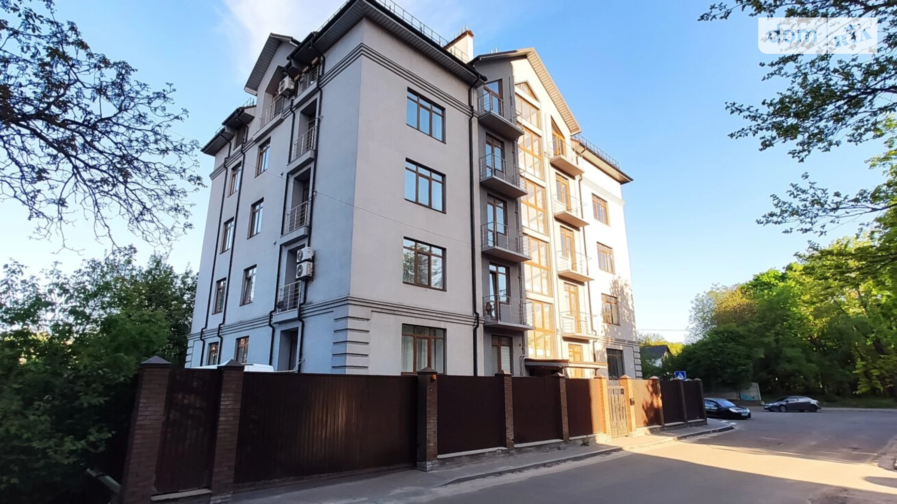Продается 4-комнатная квартира 136 кв. м в Киеве, ул. Белицкая, 108 - фото 2