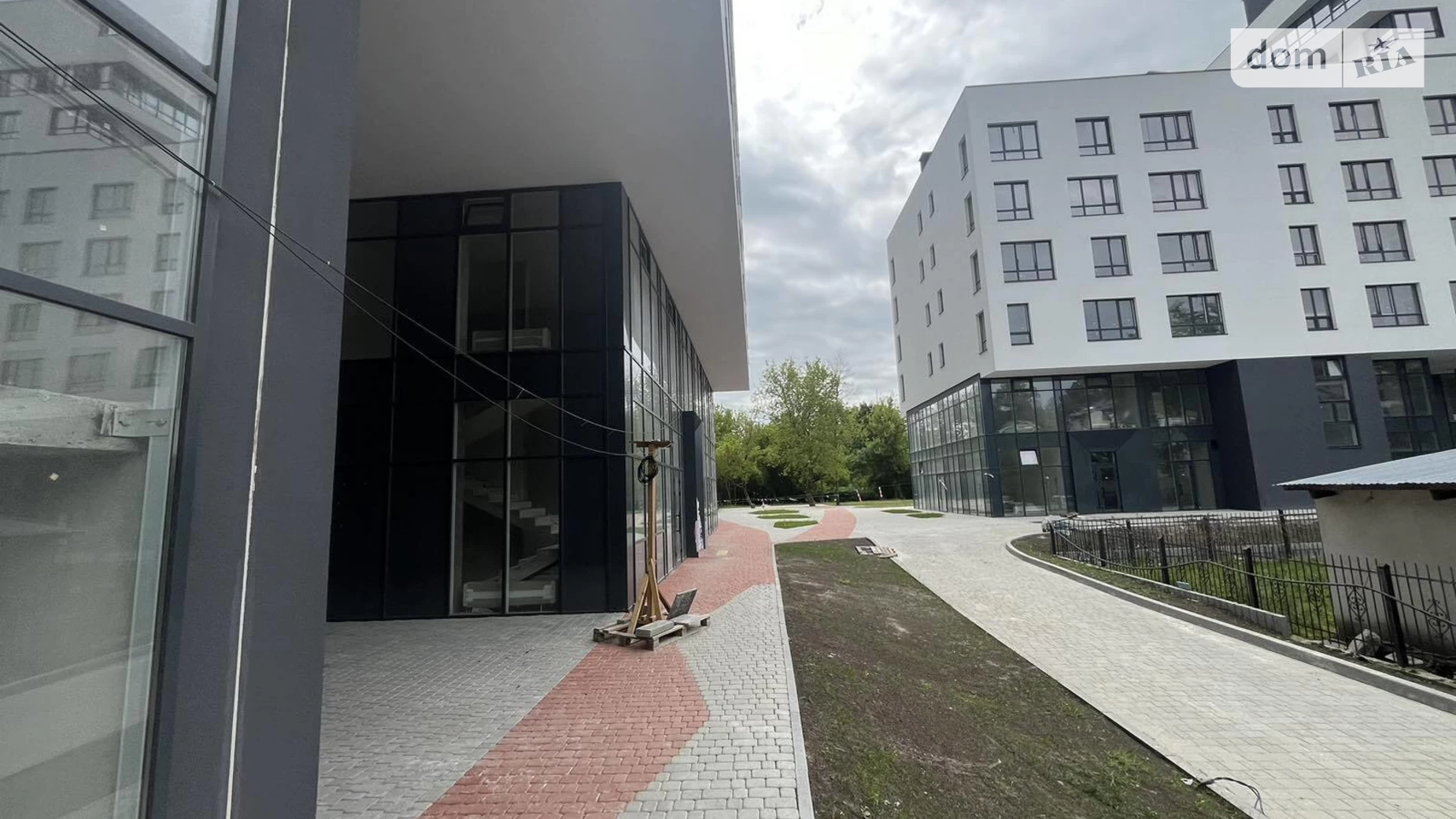 Продается помещения свободного назначения 130 кв. м в 6-этажном здании, цена: 190000 $ - фото 2