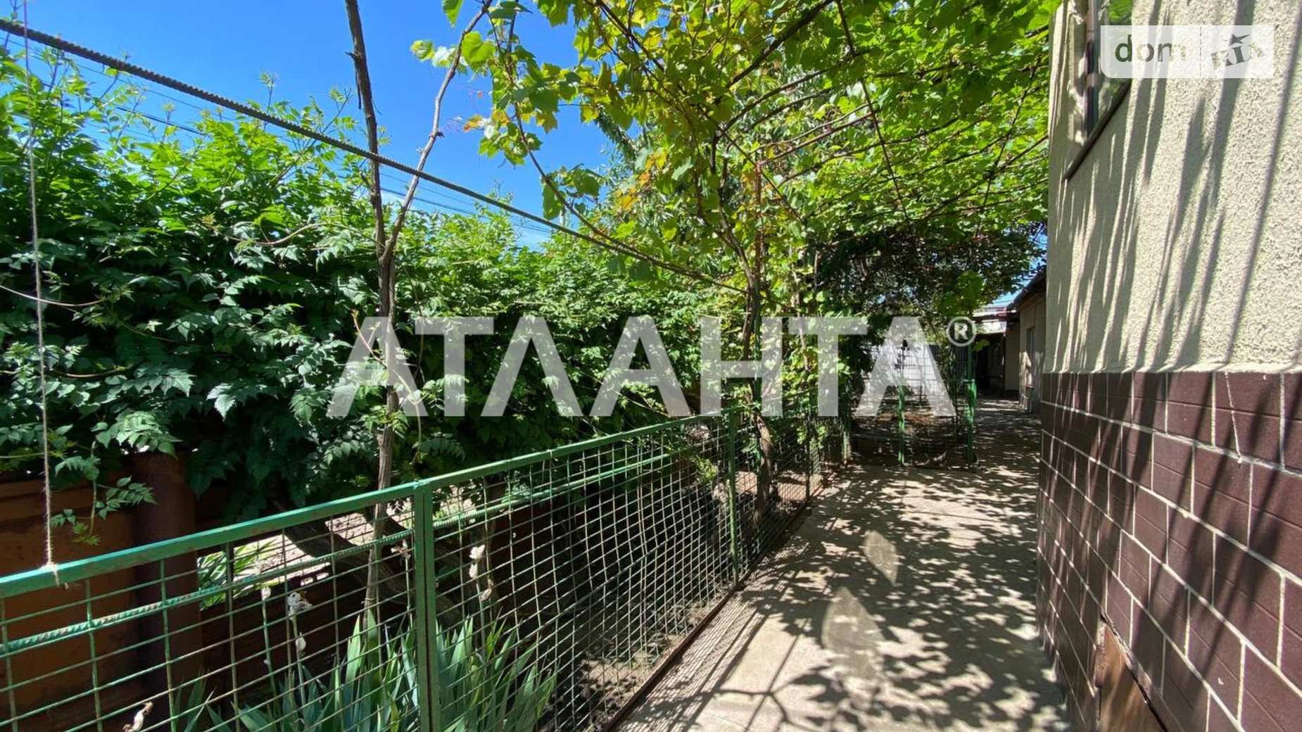 Продается дом на 3 этажа 300 кв. м с гаражом, цена: 200000 $ - фото 3