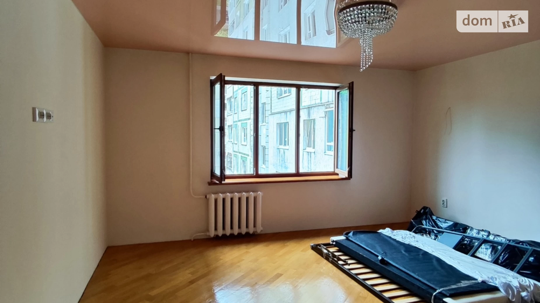 Продается 3-комнатная квартира 69.6 кв. м в Львове, ул. Освицкая - фото 2