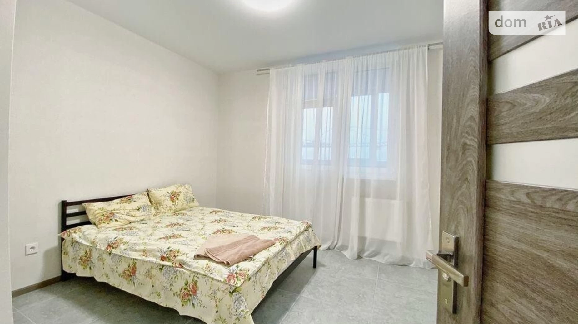 Продается 2-комнатная квартира 64 кв. м в Киеве, ул. Михаила Максимовича, 3Г - фото 2