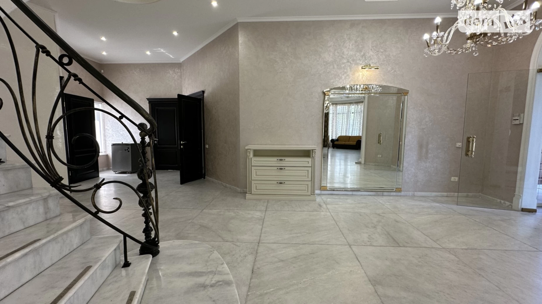 Сдается в аренду дом на 2 этажа 550 кв. м с баней/сауной, цена: 10000 $ - фото 5
