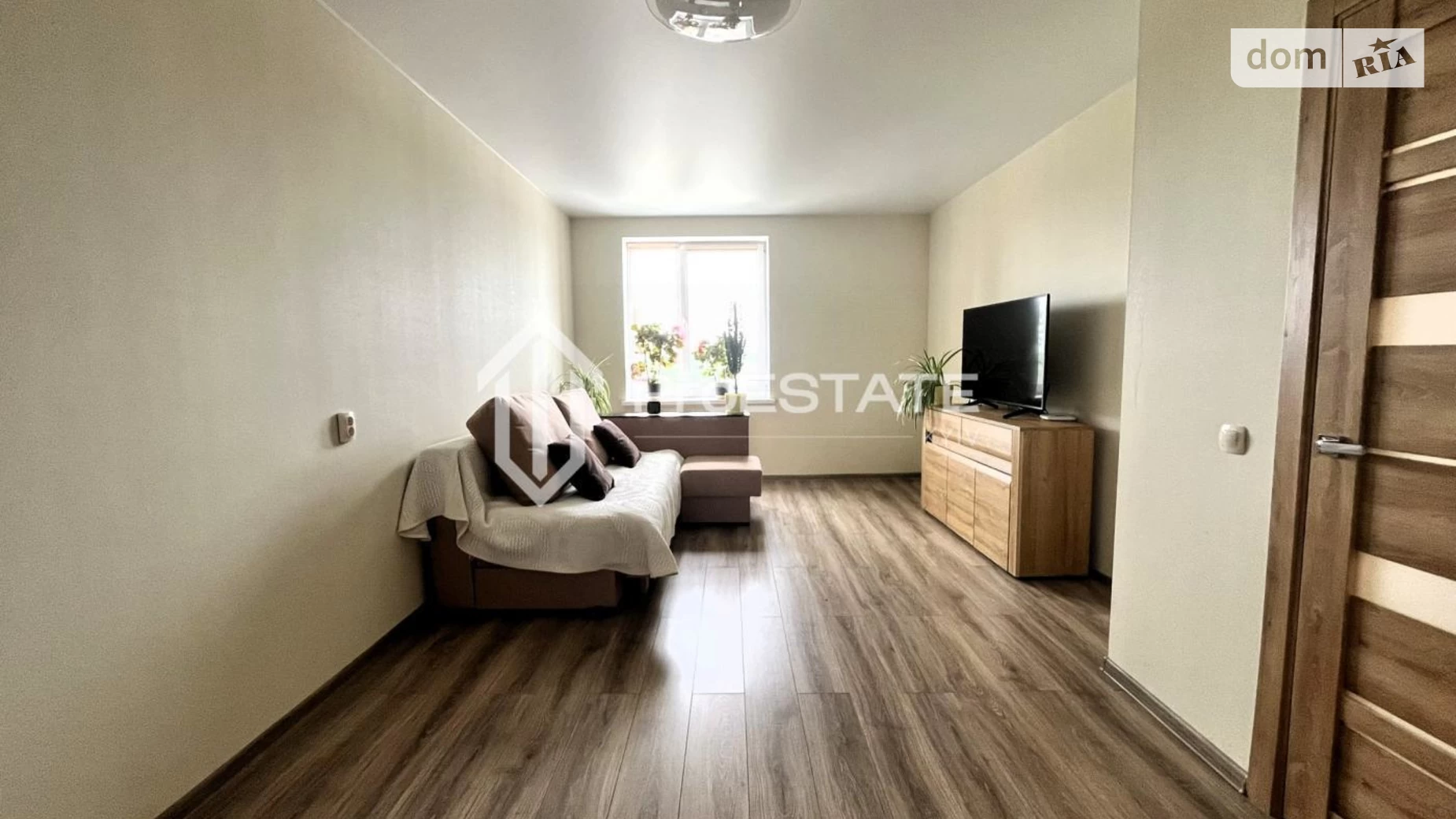 Продается 1-комнатная квартира 50.6 кв. м в Борисполе, ул. Виктора Йовы, 1 - фото 2