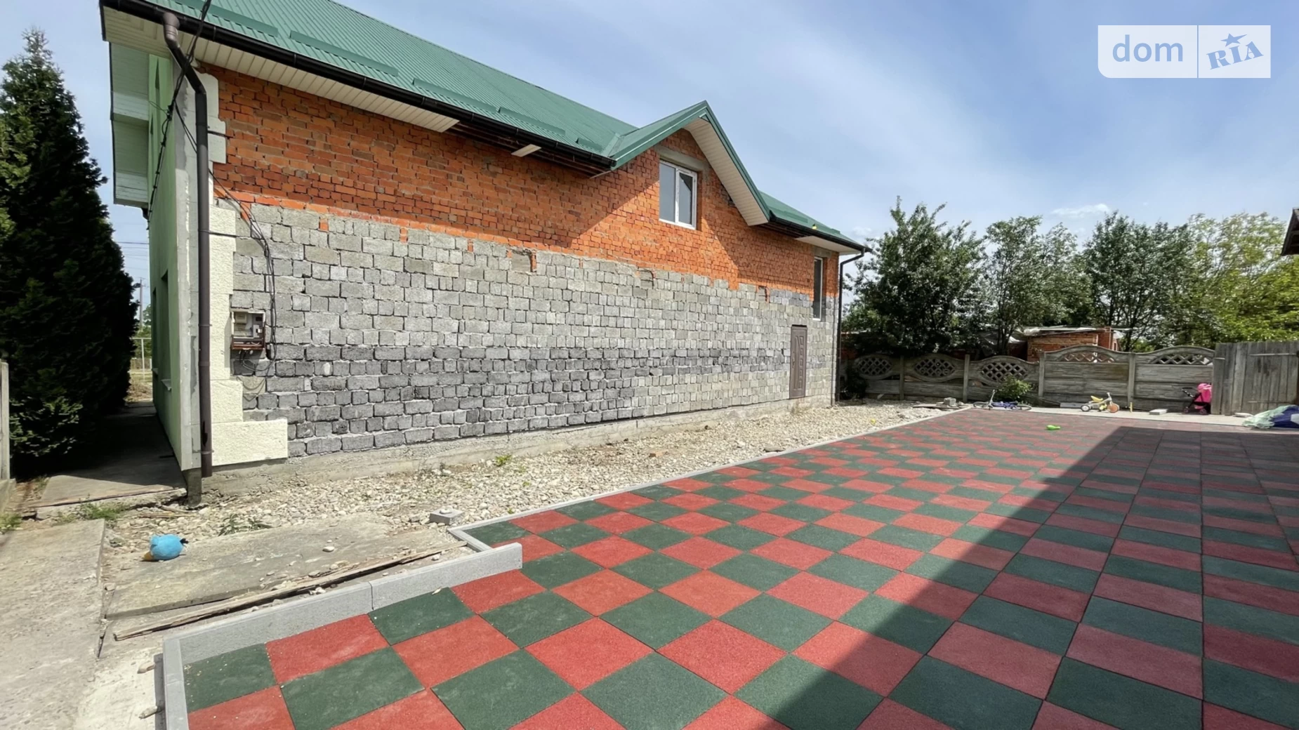 Продается дом на 2 этажа 320 кв. м с бассейном, цена: 105000 $ - фото 3