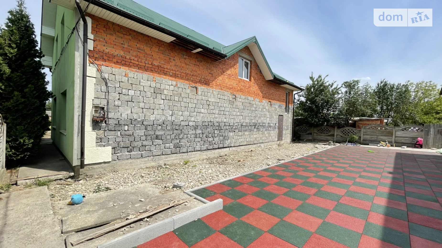 Продается дом на 2 этажа 320 кв. м с бассейном, цена: 105000 $ - фото 4