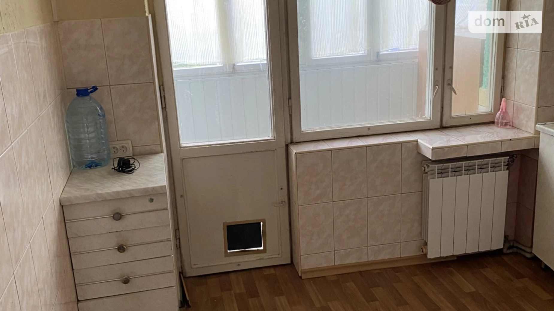 Продается 2-комнатная квартира 53 кв. м в Мукачеве, ул. Ивана Франко, 148 - фото 2