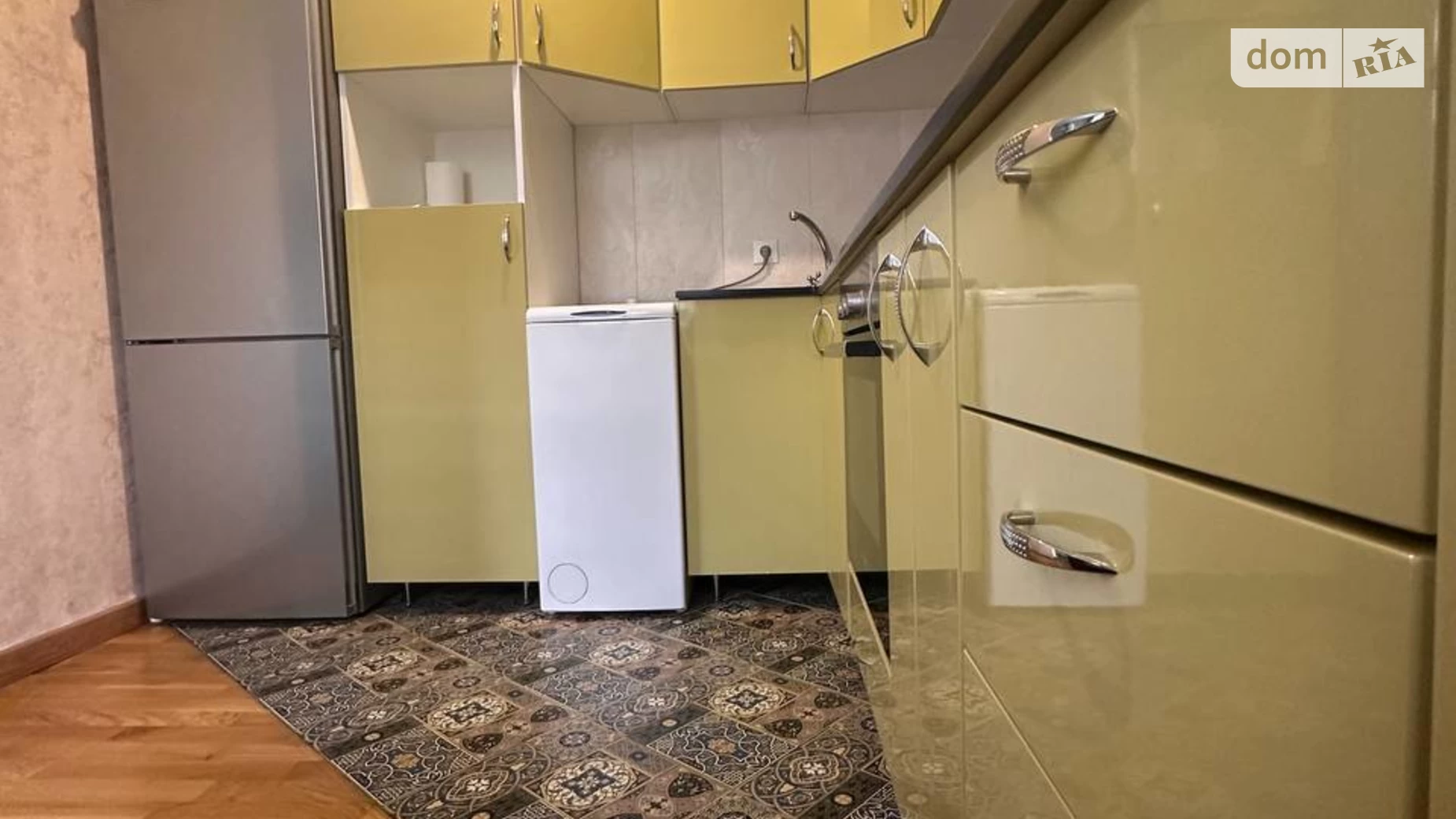 Продается 1-комнатная квартира 30.2 кв. м в, цена: 33500 $ - фото 3