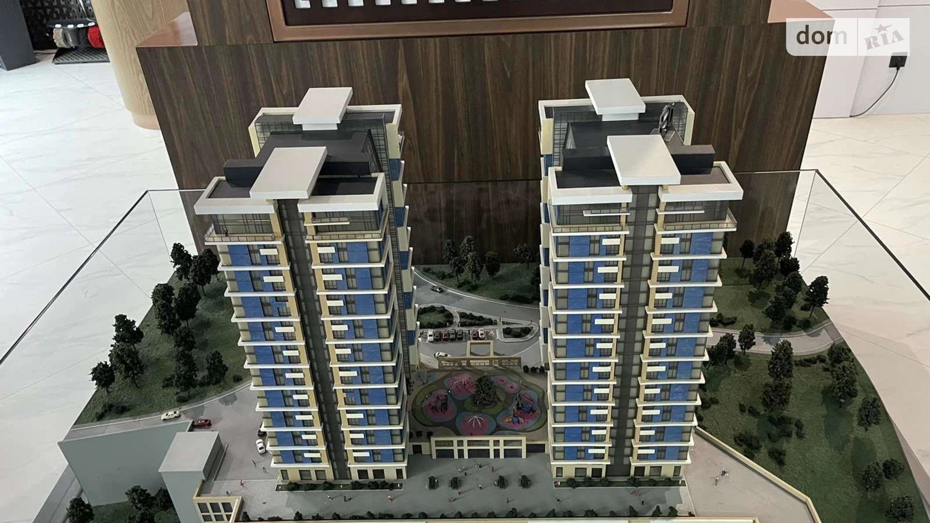Продается 3-комнатная квартира 105.2 кв. м в Киеве, ул. Зверинецкая - фото 2