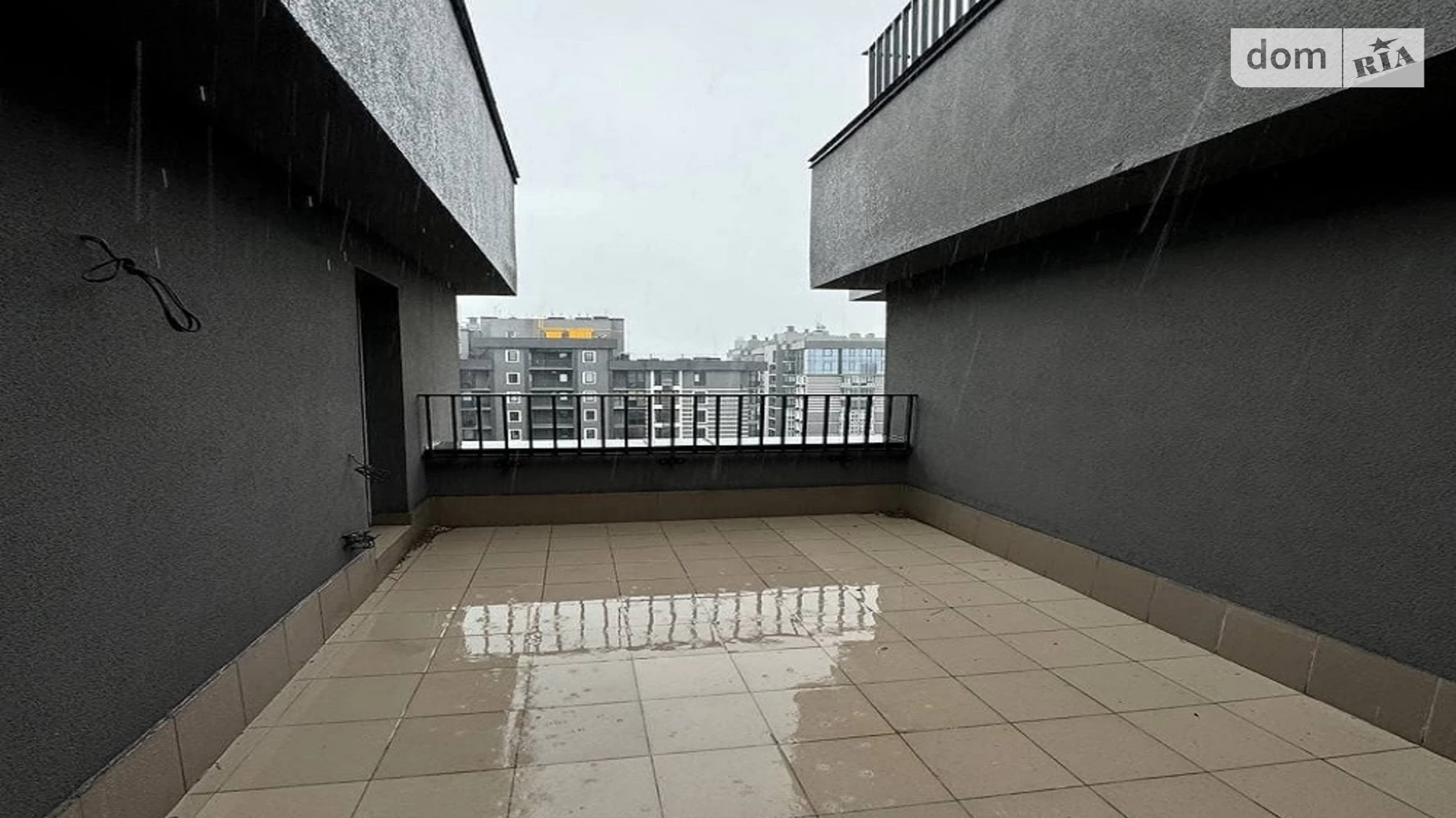 Продается 1-комнатная квартира 48 кв. м в Буче, бул. Леонида Бирюкова, 2А - фото 2