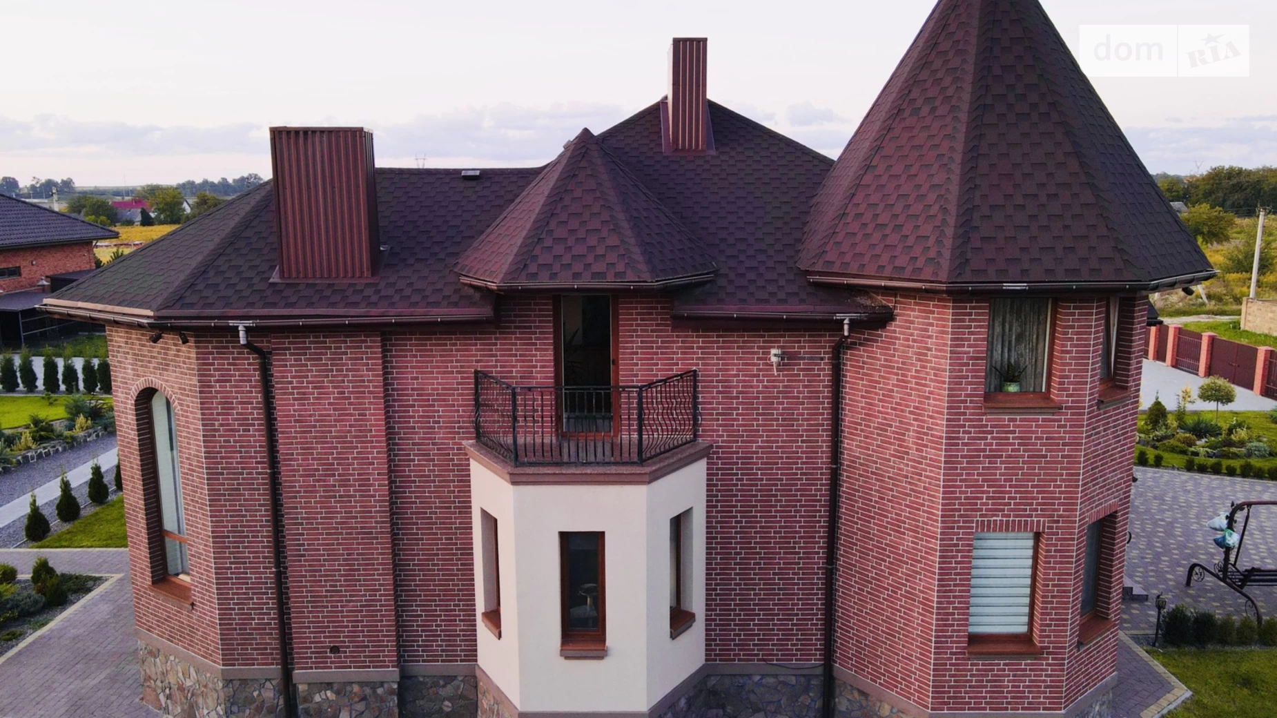 Продается дом на 2 этажа 294 кв. м с гаражом, цена: 350000 $ - фото 5